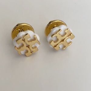 ✨Tory Burch logo studs